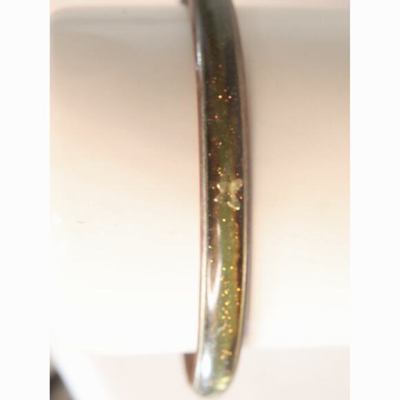 Shimmery Green Enamel Brass Bangle Bracelet With Butterflies - Picture 5 of 10